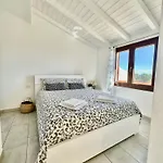 Вилла Vista Mare Con Giardino *